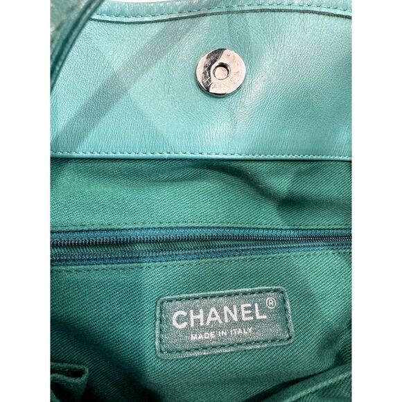Chanel Calfskin Perforated Up in the Air North South Tote in Teal - Picture 11 of 13